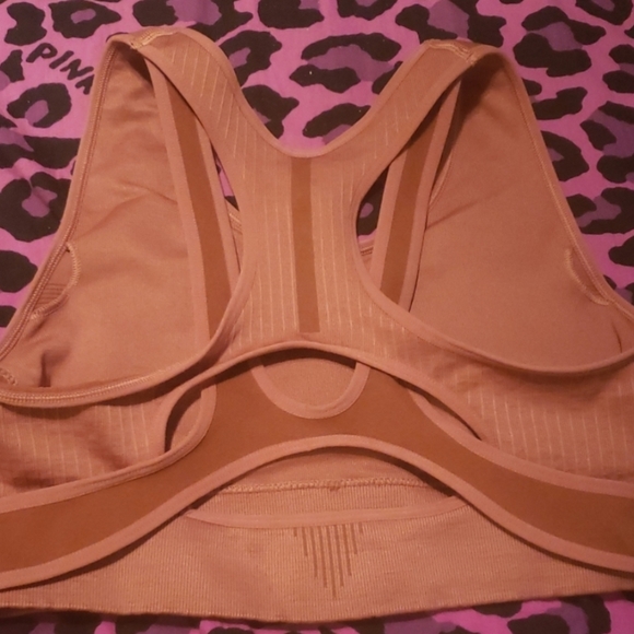 Vital geoseamless L bra sale 😍 - Picture 3 of 4
